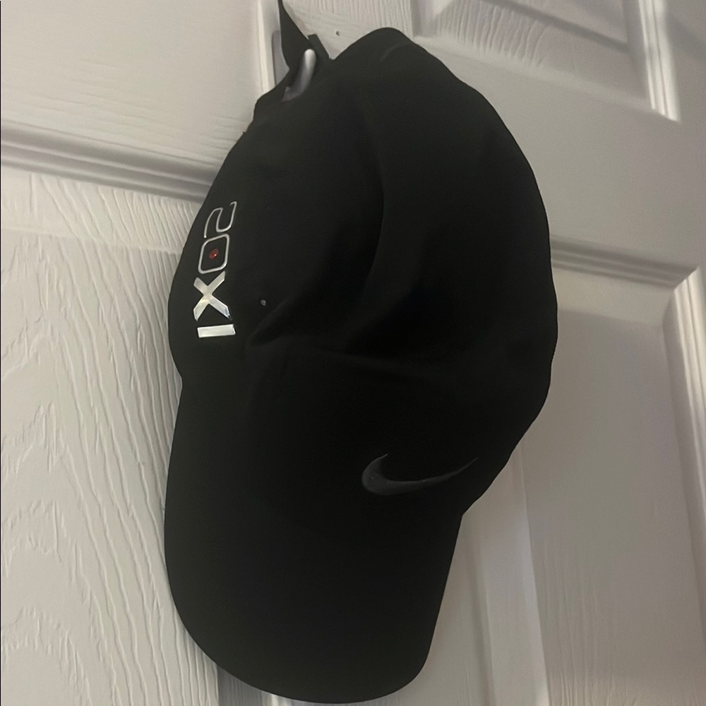 Nike VRS 20XI Golf Hat with Adjustable Strap